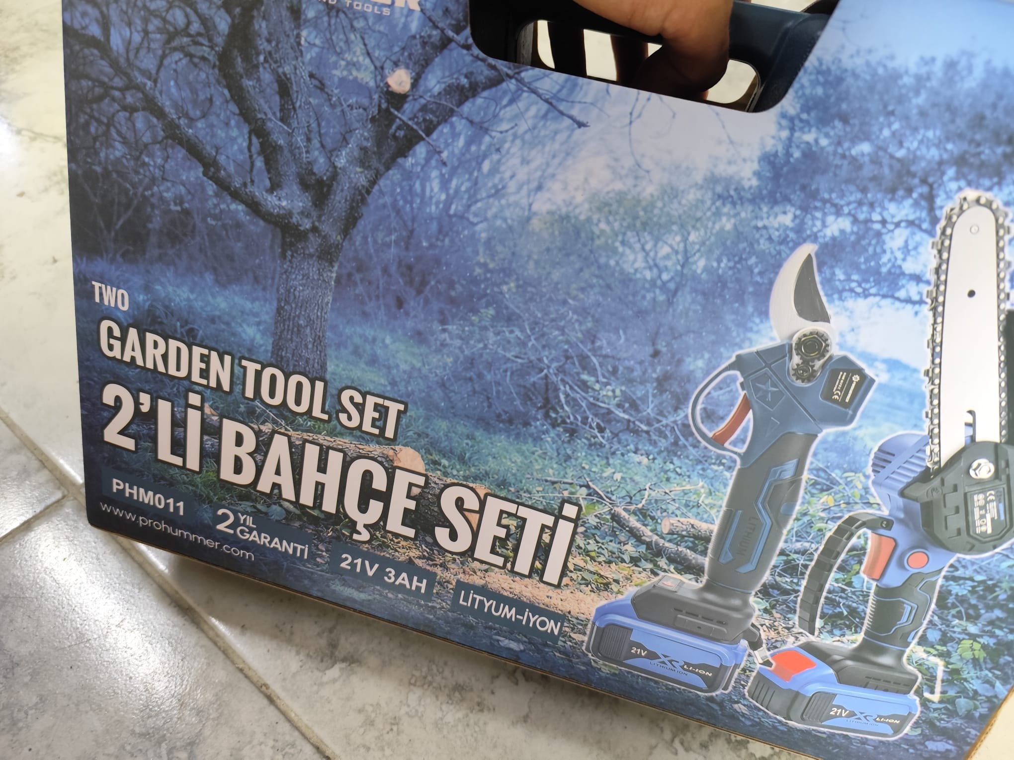 Makita MP015 Profesyonel Akülü Kömürsüz Motor 2li Bahçe Seti - 32mm Dal Budama Makası, 15cm Dal Budama Testeresi 21V 3ah Çift Batarya yorumları