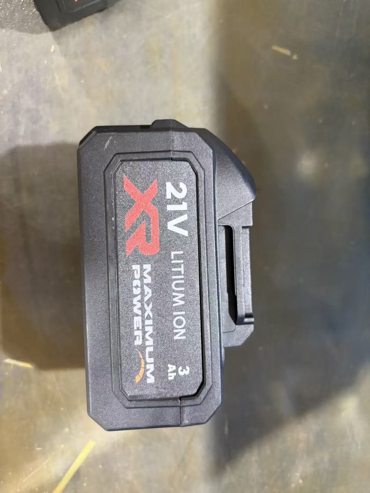 Makita MP015 Profesyonel Akülü Kömürsüz Motor 2li Bahçe Seti - 32mm Dal Budama Makası, 15cm Dal Budama Testeresi 21V 3ah Çift Batarya yorumları